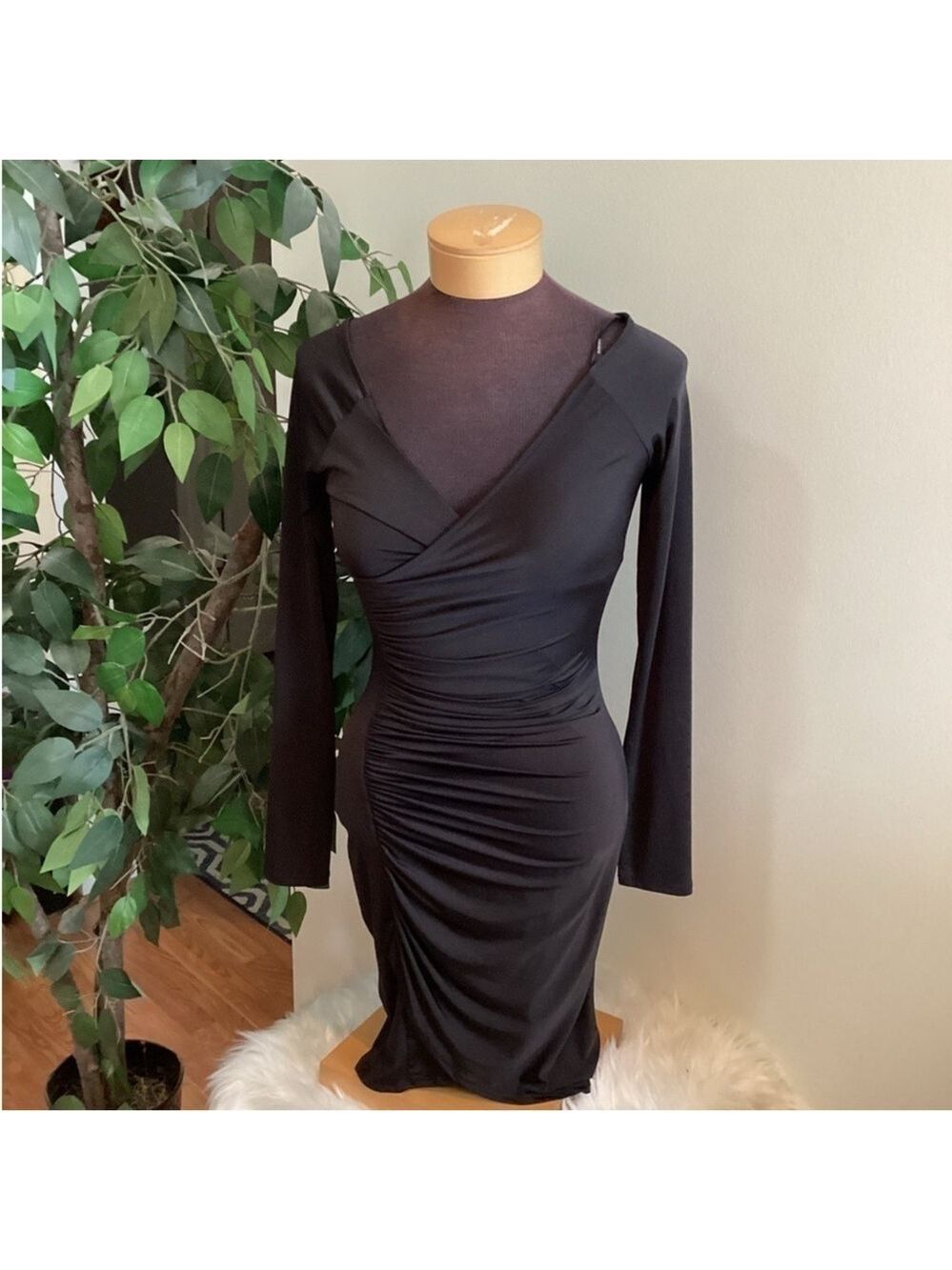 Forever 21 Black Cocktail dress long sleeve side pleated Woman’s Med
